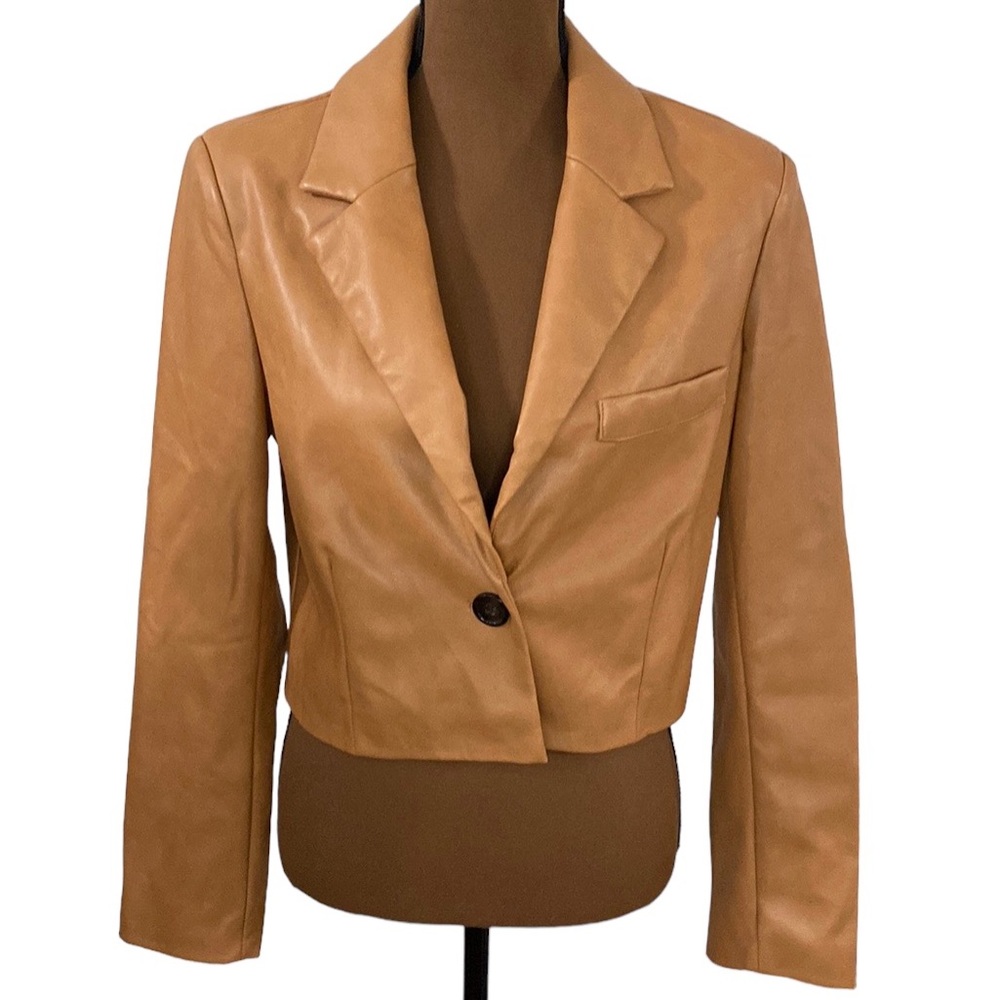 7 for all mankind cropped faux leather one button blazer in caramel size M